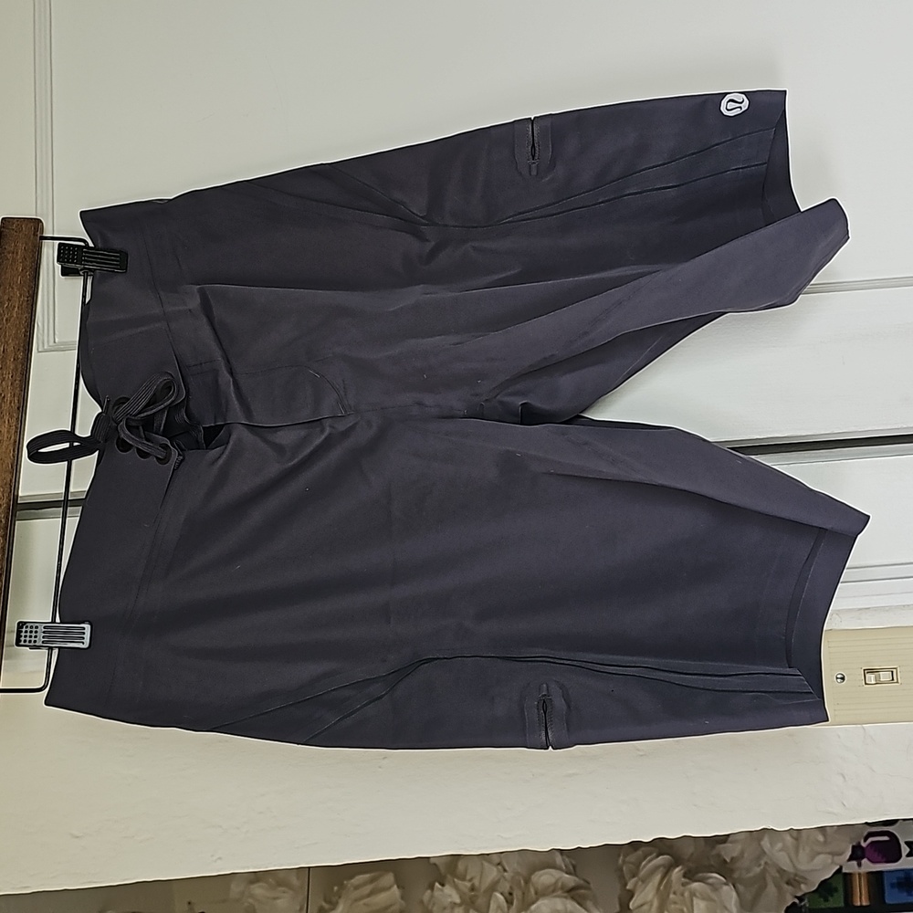 Lululemon board shorts grey